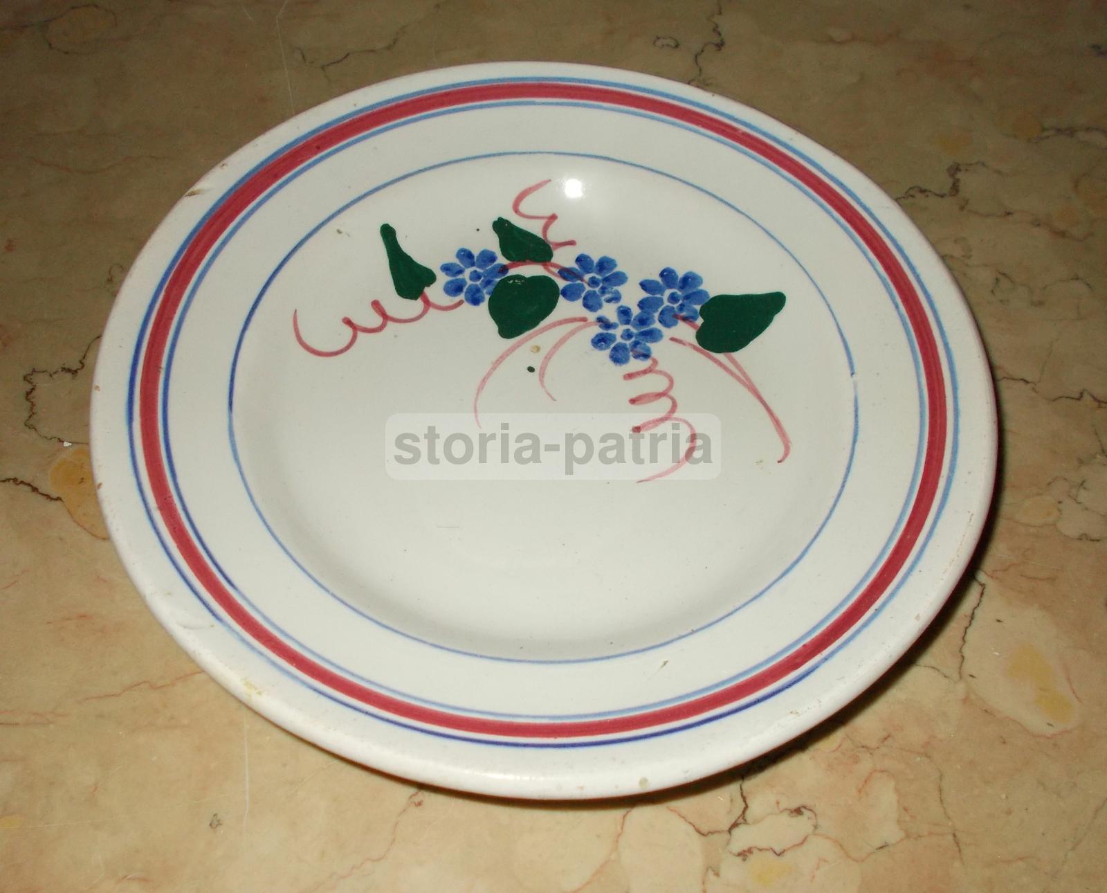 Antico Piatto Da Collezione, Decorativo, Decori Floreali, Ceramica d'Epoca, Araldica immagine 1