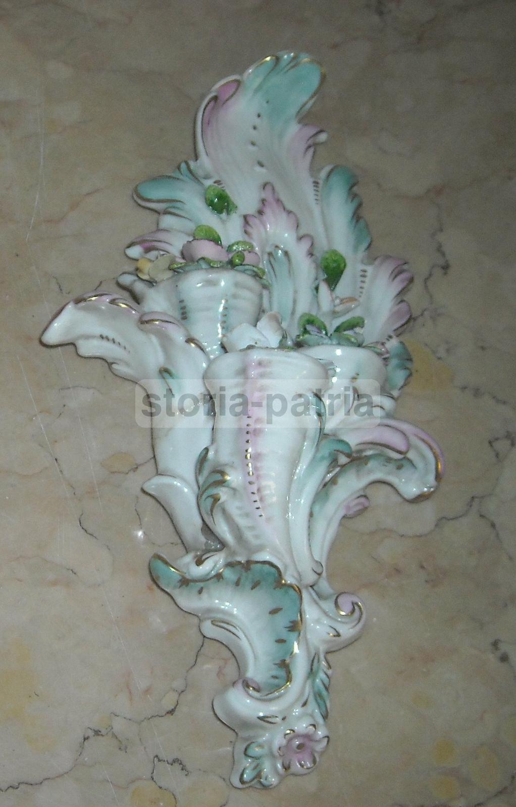 Graziosa Porcellana Decorata, Pregevoli Motivi Floreali, Bella Artistica Scultura immagine 2